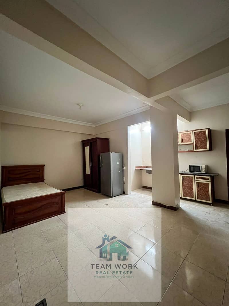 For rent: A stunning studio apartment with an open view and a giant terrace in the heart of Beverly Hills! - Bild 6