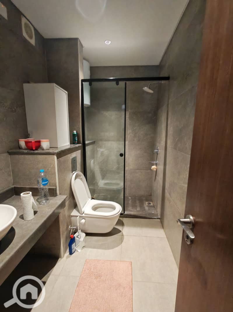 6 52810. jpg