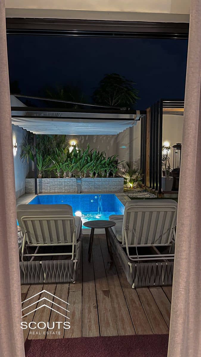 Fully finished villa with immediate occupancy and panoramic Crystal Lagoon views for sale in Taj City New Cairo near Sarai and Taj Sultan - Aanzicht 4