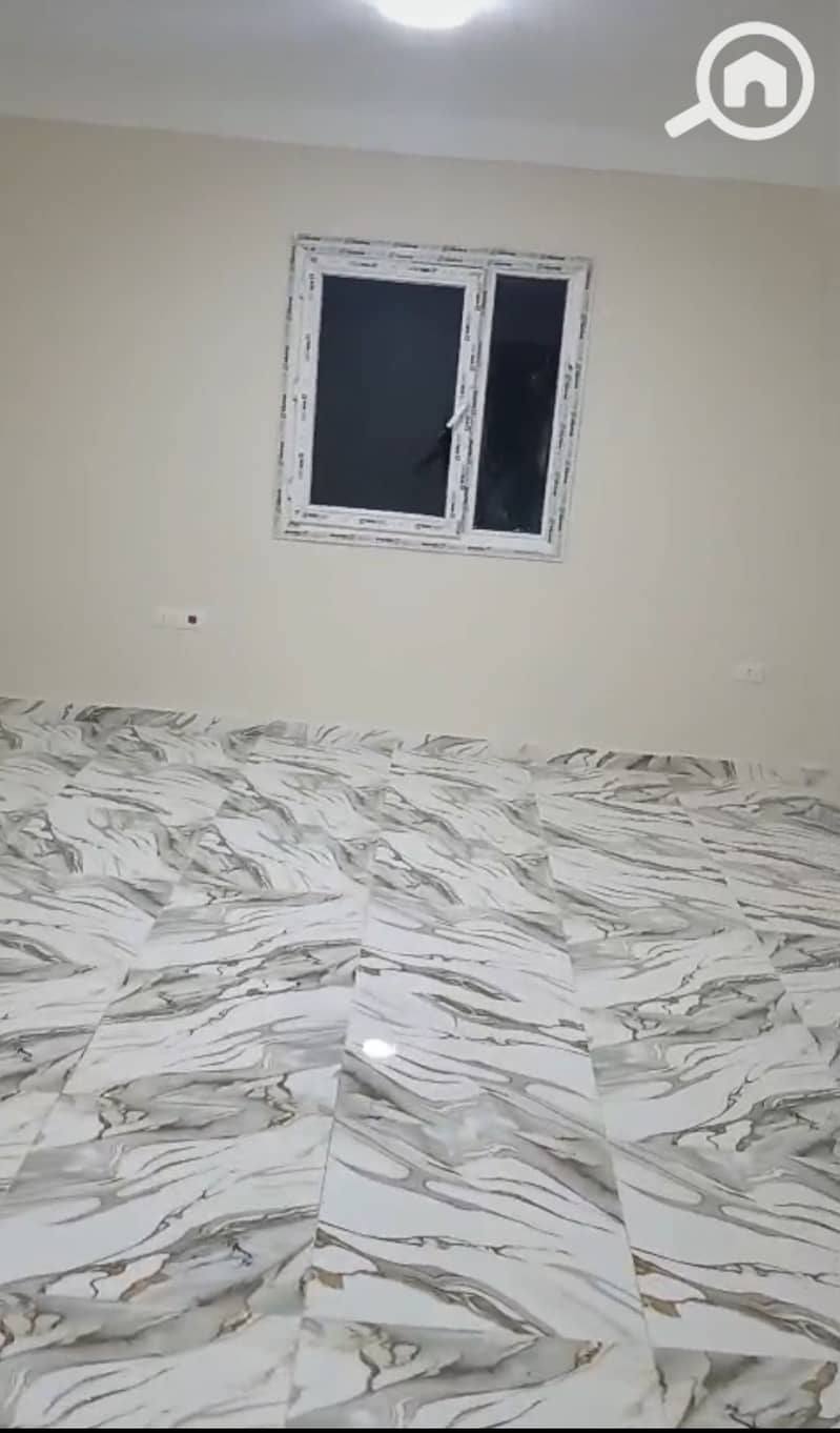 2 42767. jpg