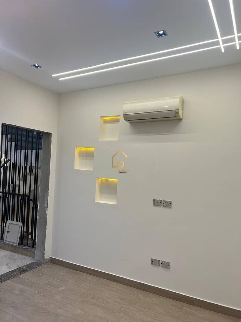 Townhouse corner for rent in Etapa Sheikh Zayed - Altro