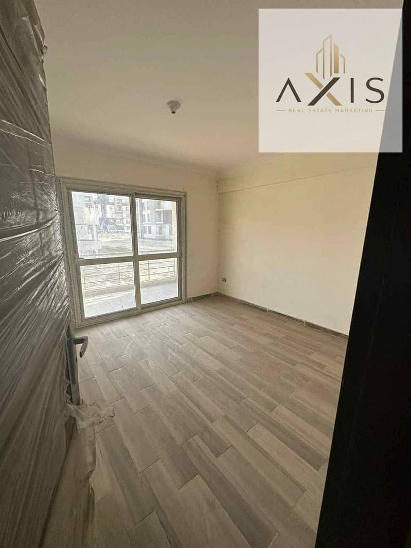 Apartment for Resale at an amazing price, 100 SQM, in Bliss Gate compound el sheikh zayed - Widok 3