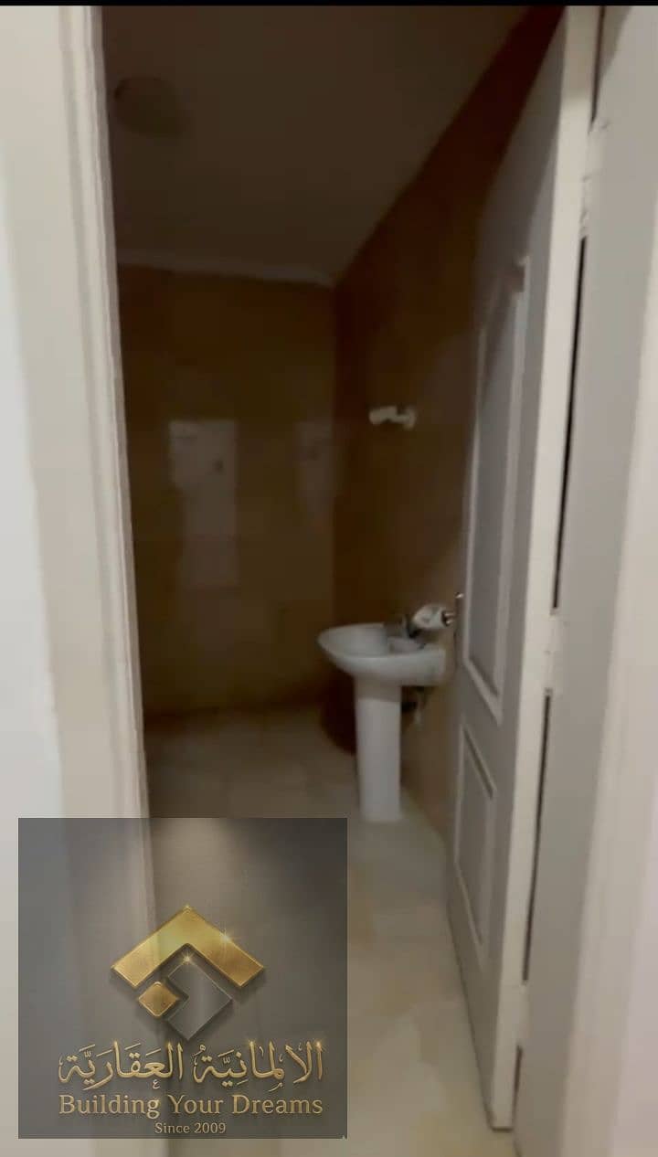 For rent, a 130 sqm apartment in the First Settlement, Dar Masr, Al-Qarnfal, in front of Gate 24 Al-Rehab, opposite the Attorney General's office. – pohled 5