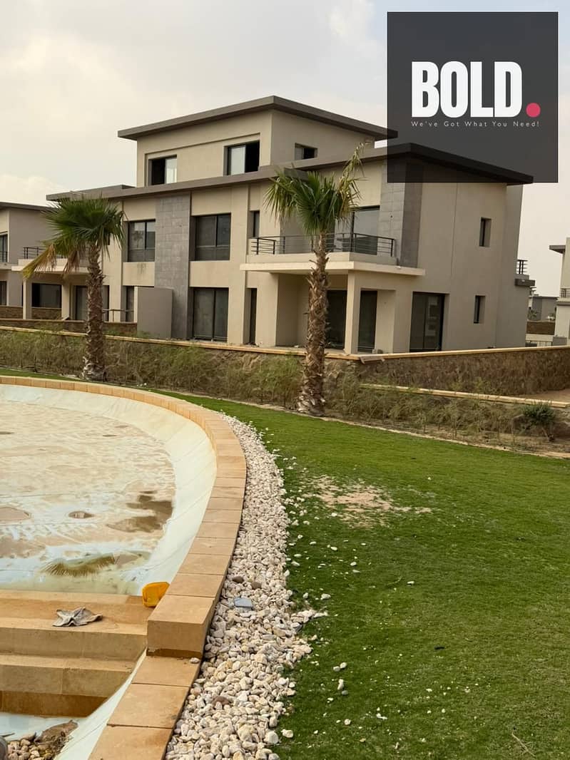 own luxury twin house 357 sqm in swan lake residence new cairo prime location RTM - Vista 6