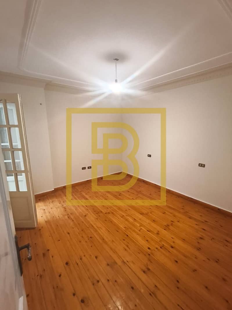 Apartment for sale on Amir Al-Bihar Street in Kafr Abdo - Aanzicht 3