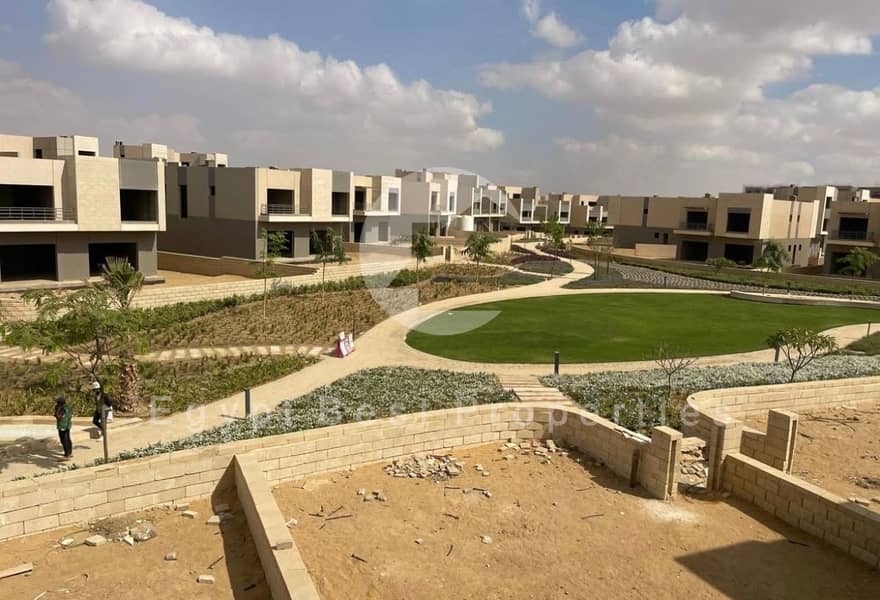 LOWEST PRICE Standalone Prime View Resale Delivered Villa for sale in Haptown Hassan Allam Mostakbal City - Aanzicht 2
