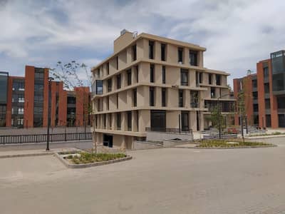مکتب  للايجار في القاهرة الجديدة، القاهرة - مبنى إدارى للإيجار فى ديستريكت 5 مراكز Building for rent at District 5