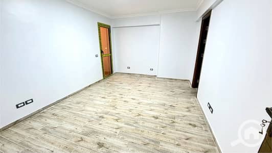 مکتب للايجار في كفر عبدو، الإسكندرية - 8b2b0683-9043-4217-a8f2-377fe95666d4. jpg مکتب للايجار في كفر عبدو، الإسكندرية - 8b2b0683-9043-4217-a8f2-377fe95666d4. jpg