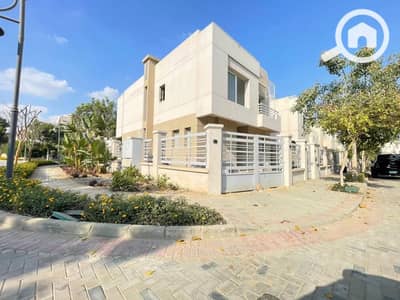 فیلا 4 غرف نوم للبيع في الشيخ زايد، الجيزة - IMG_1228. jpg