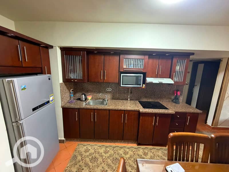 10 1000548250. jpg