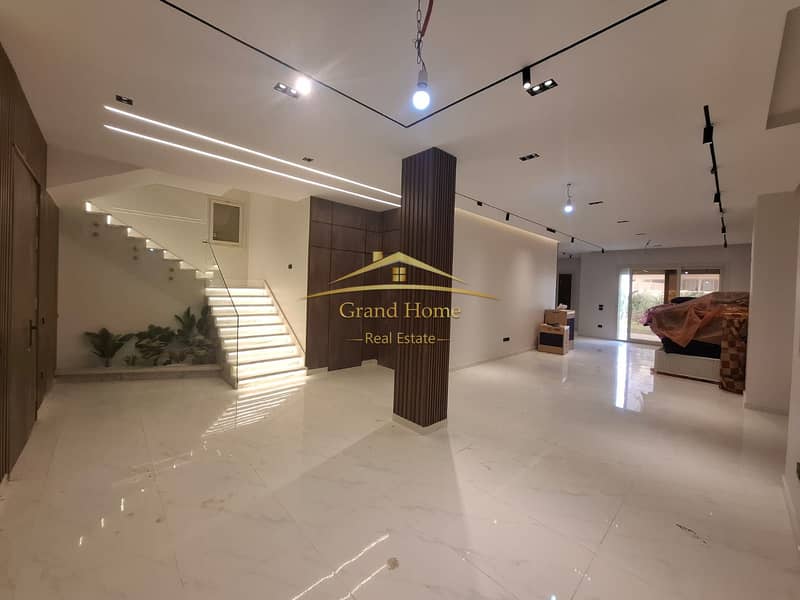 A fully finished standalone villa for resale in Grand Heights compound, near Mountain View, October Plaza, Beverly Hills and Zayed 2000. – pohled 6