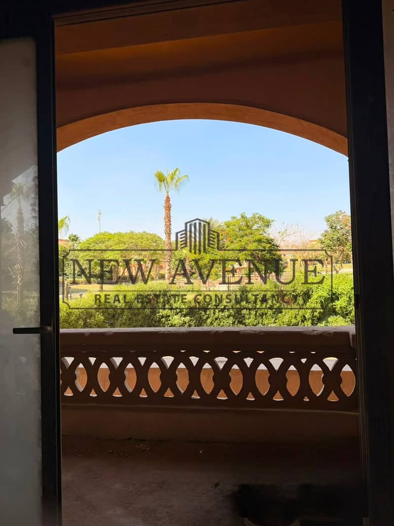 Standalone for sale prime location Le Reve new cairo ready to move biggest land open view lowest price - Mehr