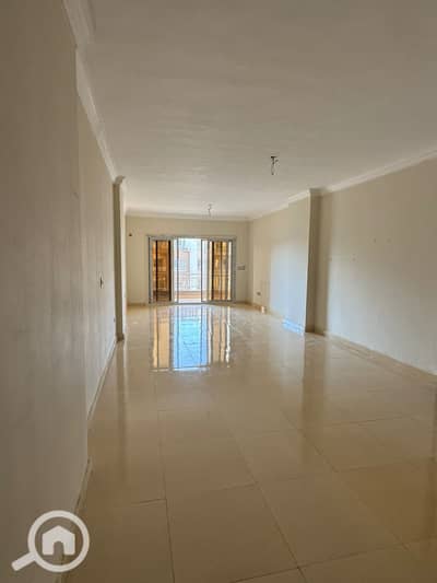 3 Bedroom Flat for Sale in Shorouk City, Cairo - WhatsApp Image 2026-07-16 at 3.18. 57 AM. jpeg 3 Bedroom Flat for Sale in Shorouk City, Cairo - WhatsApp Image 2026-07-16 at 3.18. 57 AM. jpeg