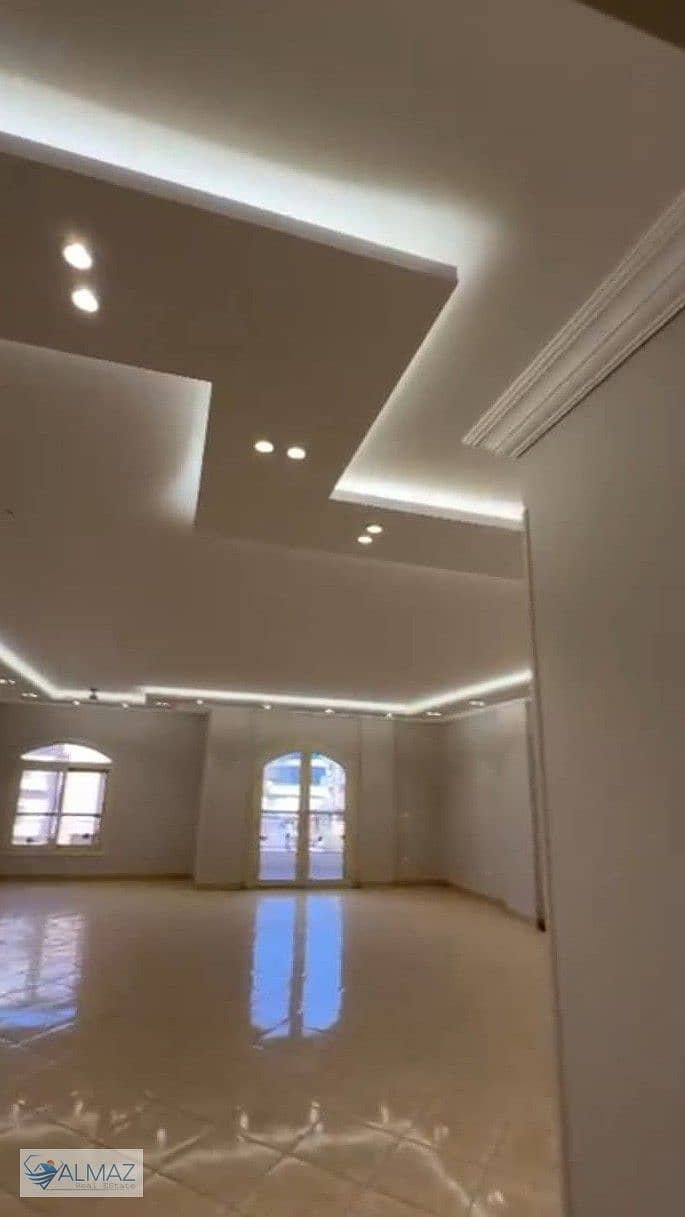 Unfurnished 235 sq m apartment for rent in Al Narges Buildings, Fifth Settlement, near the main Mohamed Naguib Axis. - Vista 3