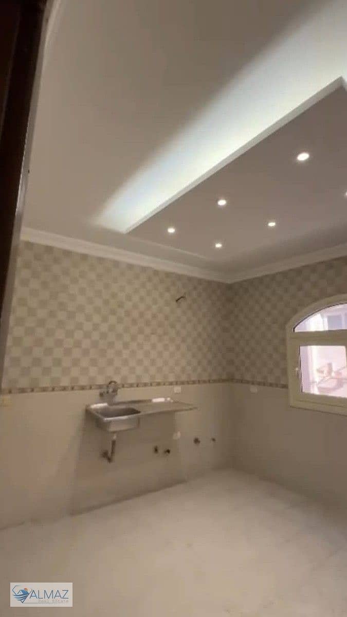 Unfurnished 235 sq m apartment for rent in Al Narges Buildings, Fifth Settlement, near the main Mohamed Naguib Axis. - Vista 4