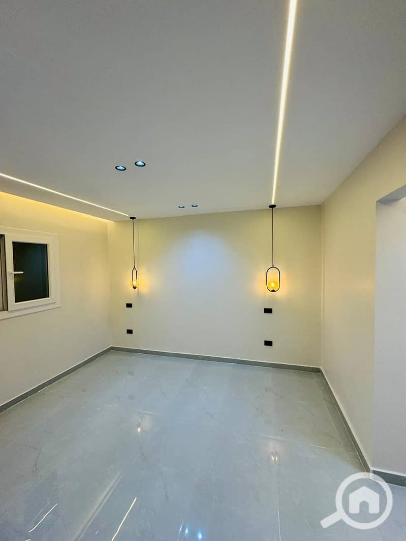 Finishing 2027 for those who want luxury and safe investment++ and elegant housing VIP++ and before the new prices behind the central axis and behind Najda Square in front of Emad Ragheb Mosque on Al-Kafrawi directly in the fourth district, neighborhood five, Al-Mustasharīn district, next to Royal Egyptian School and the Nile next door. - Ansicht 5
