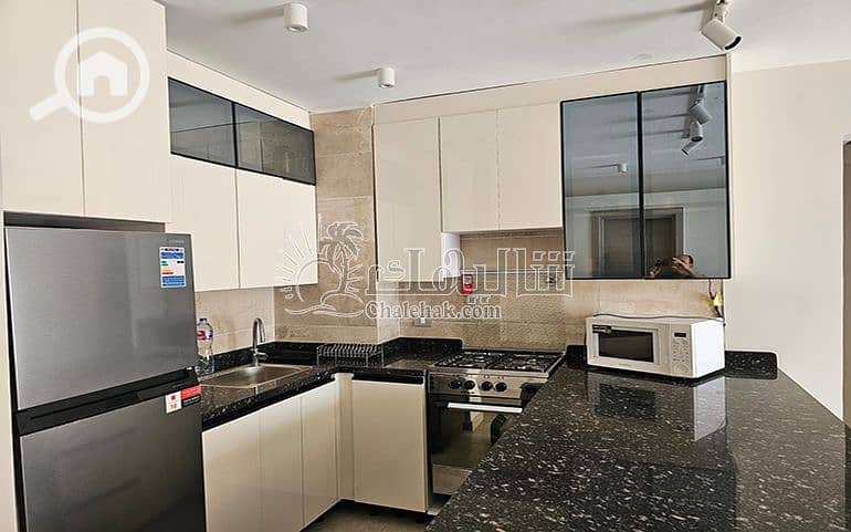 Fully Furnished Chalet with Direct Sea & Pool View | IL Monte Galala Ain Sokhna - Vue 5