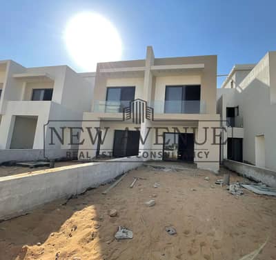 4 Bedroom Townhouse for Sale in New Cairo, Cairo - 468a08fd-4507-467e-a9da-d38f446954b0. jpg 4 Bedroom Townhouse for Sale in New Cairo, Cairo - 468a08fd-4507-467e-a9da-d38f446954b0. jpg