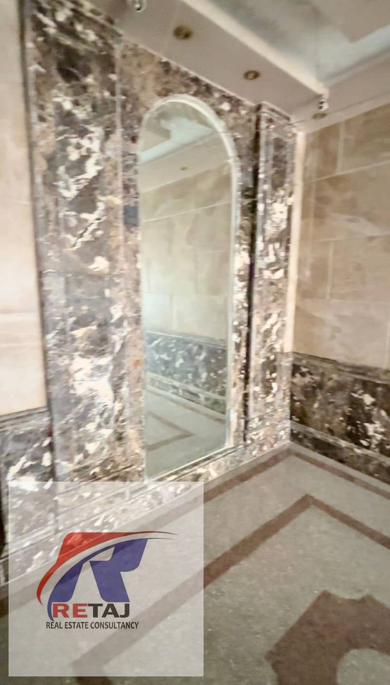 Investment opportunity: 200 sq m / 3rd floor, prime location with a garage space / Modern building, steps from Makram Ebeid and Ahmed Fakhry Streets - Vista 5