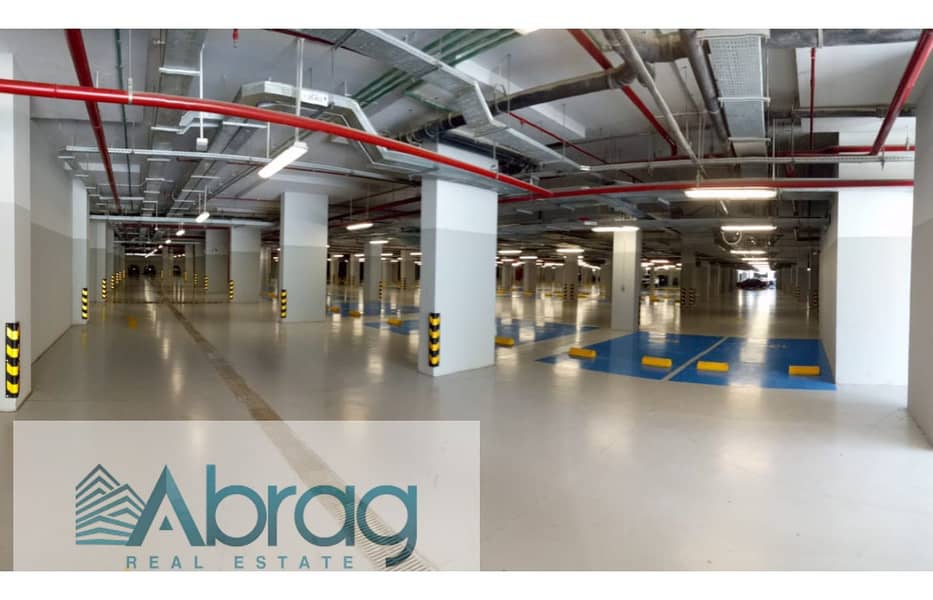 Ground floor commercial shop for sale in The Courtyard Mall, heart of Sheikh Zayed, with a high return on investment. - Bild 5