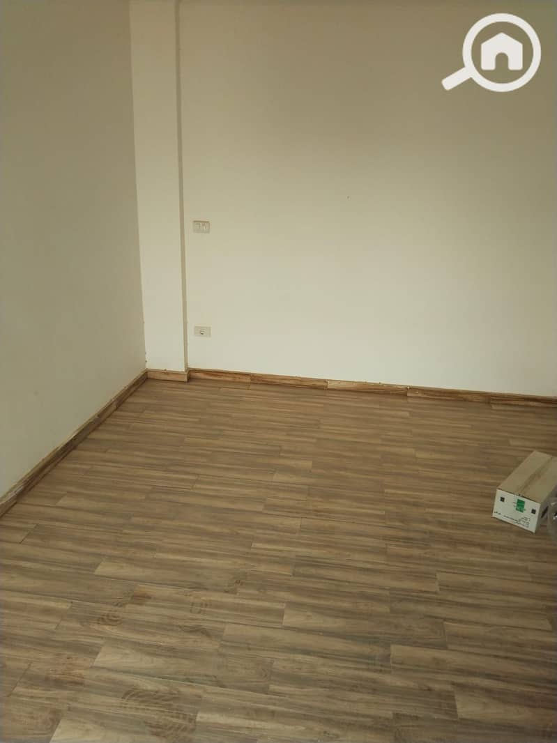 8 1000123965. jpg