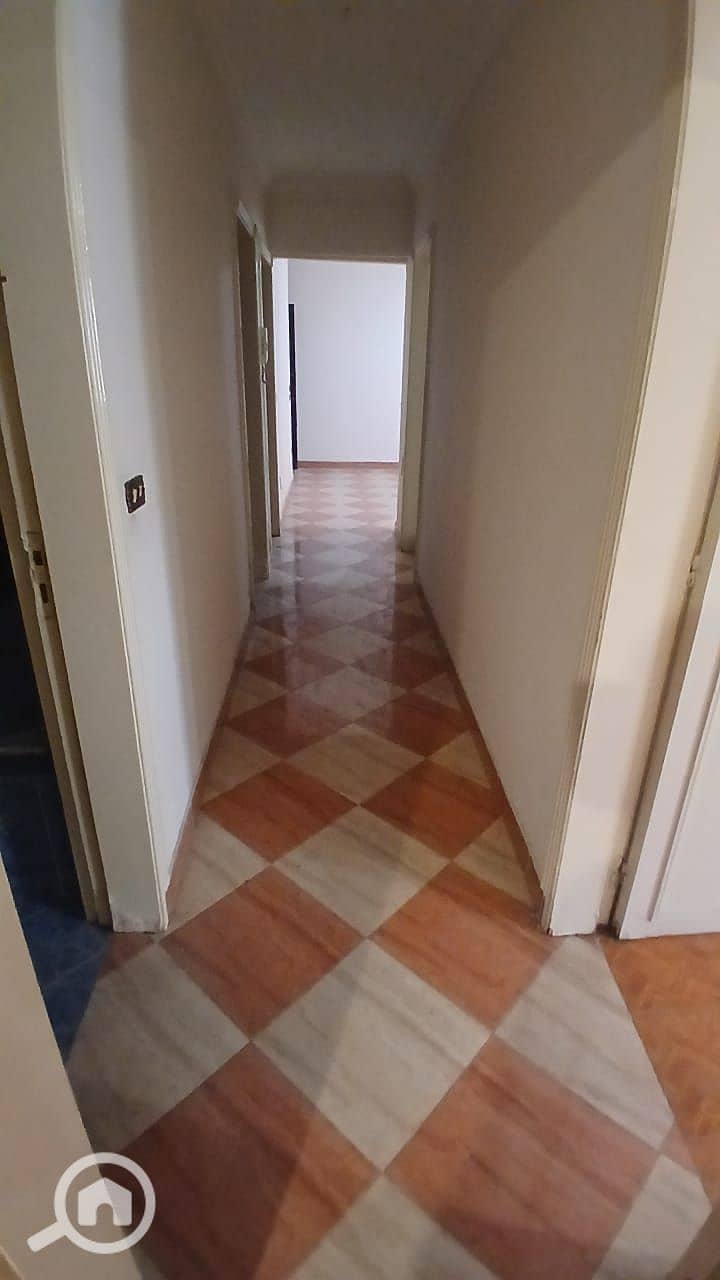 11 1000436092. jpg