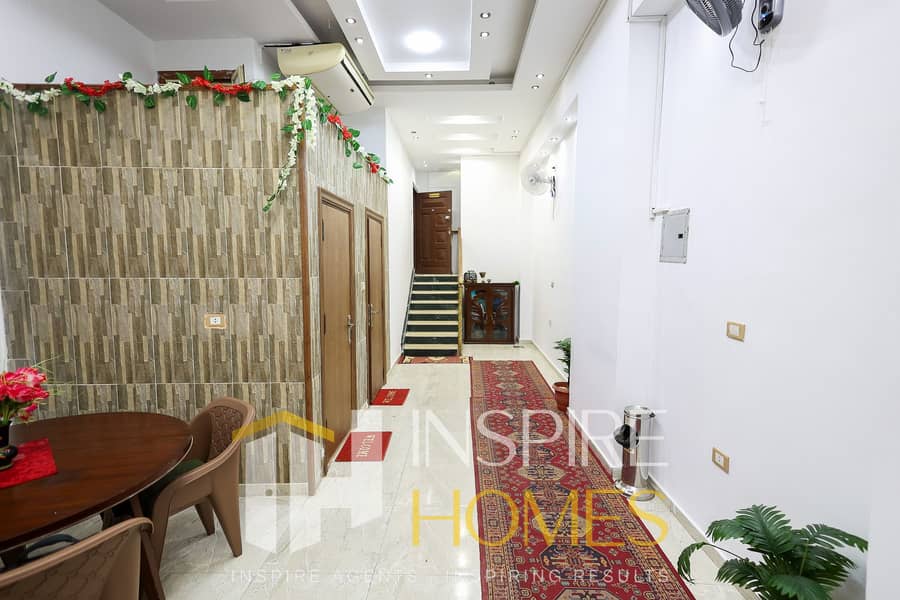 Duplex administrative office for rent – price includes furniture + steps from the sea. - Więcej