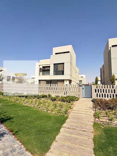 4 Bedroom Villa for Sale in Shorouk City, Cairo - 691906310_122119563680775795_9123821687289016257_n. jpg 4 Bedroom Villa for Sale in Shorouk City, Cairo - 691906310_122119563680775795_9123821687289016257_n. jpg