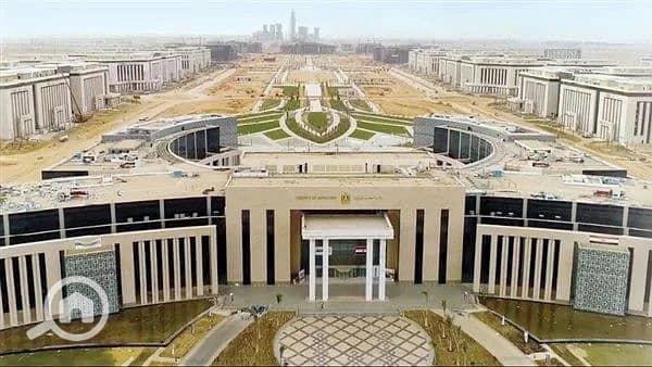11 الحكومة أولى مراحل نقل الوزارات والجهات للعاصمة الإدارية تشمل 32 ألف موظف. jpg