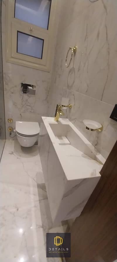 3 Bedroom Flat for Sale in Sheikh Zayed, Giza - 20251123_161941. jpg 3 Bedroom Flat for Sale in Sheikh Zayed, Giza - 20251123_161941. jpg
