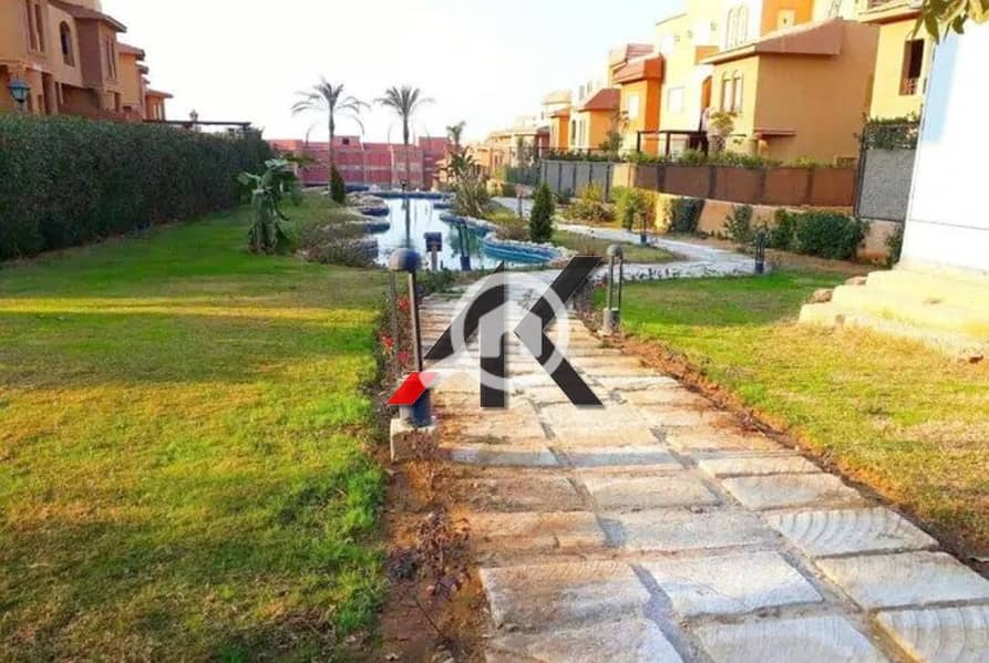Standalone villa L880m. 3/4 Finished with pool For Sale in Moon Valley 1 - New Cairo - Więcej
