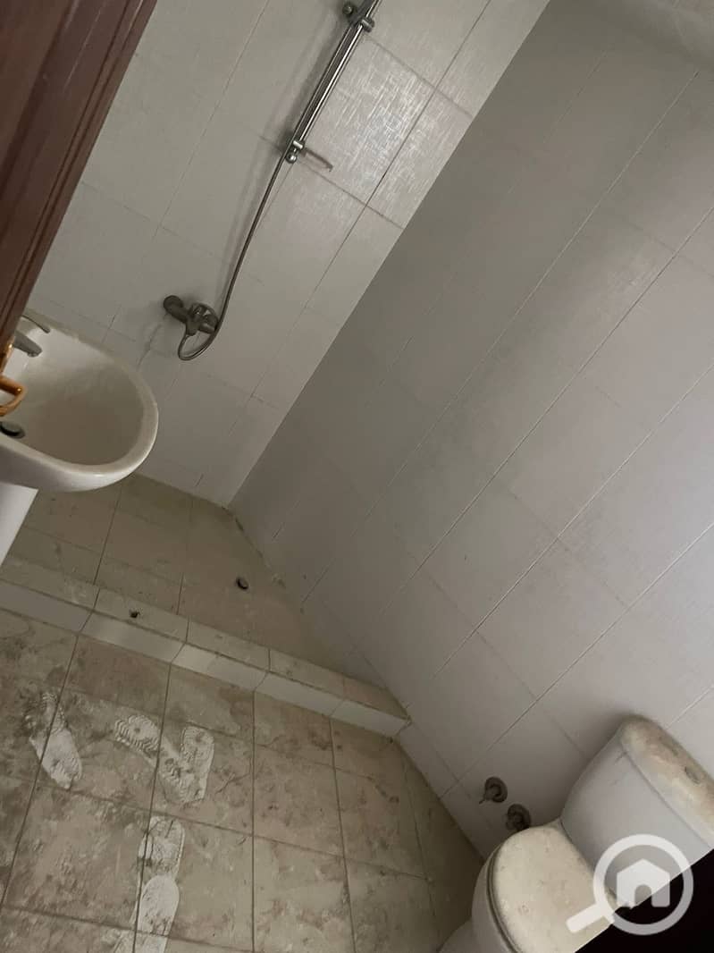 10 1000396805. jpg