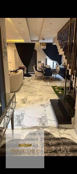 6 Bedroom Villa for Sale in Mostakbal City, Cairo - فيلا للبيع في سراي بالسعر لقطه بالتقسيط على 8 سنين مطلوب 2مليون و300