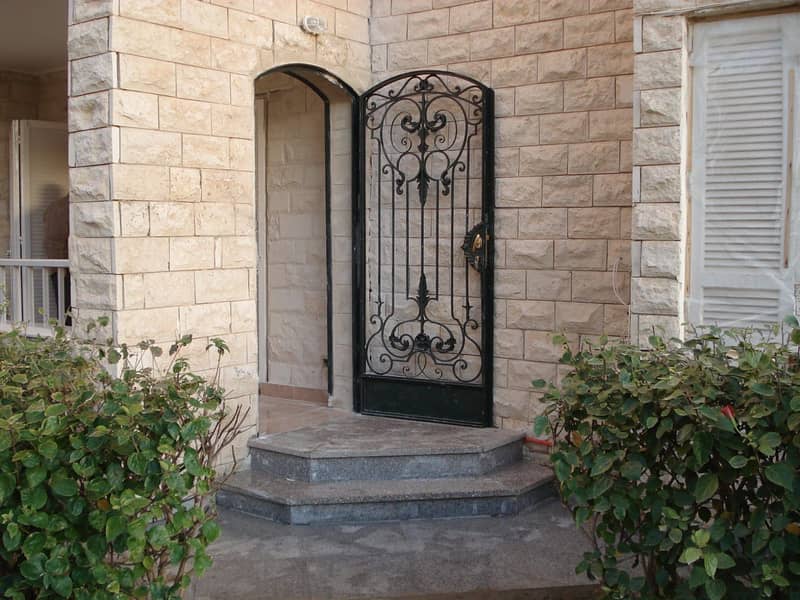 6