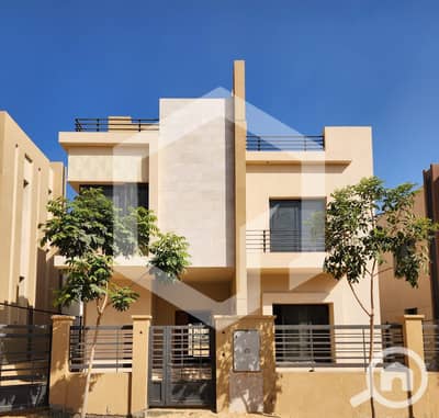 4 Bedroom Villa for Sale in Sheikh Zayed, Giza - Alma Iwan 1. jpeg 4 Bedroom Villa for Sale in Sheikh Zayed, Giza - Alma Iwan 1. jpeg