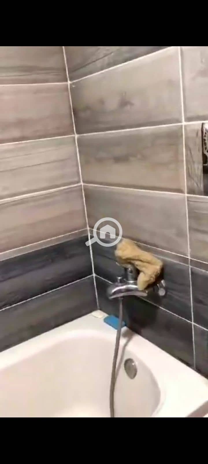 26 1000387808. jpg
