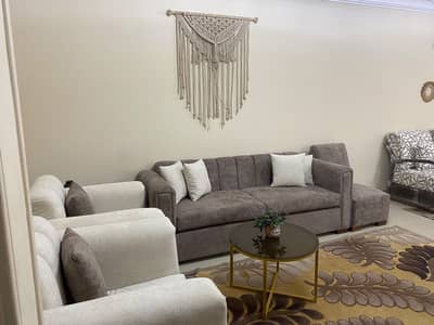 3 Bedroom Flat for Sale in Zahraa Al Maadi, Cairo - شقة 200م للبيع في المعراج العلوي – 3 غرف و3 حمامات