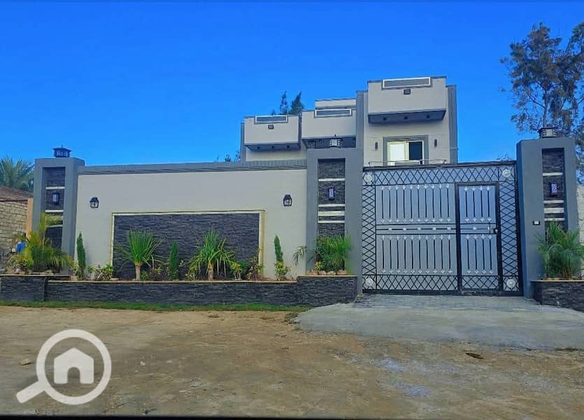 7 5acfbb8a-2ec7-4047-b65e-edfd6ca46d2f-1_all_19324. jpg