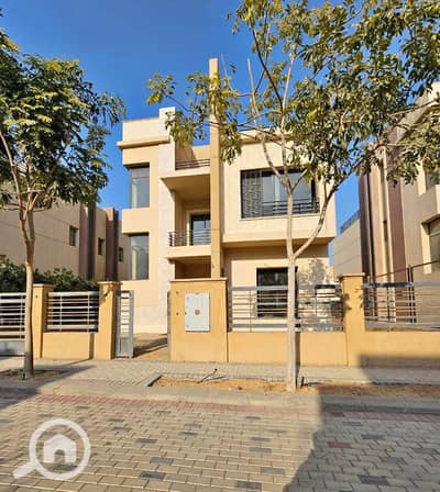 3 Bedroom Villa for Sale in Sheikh Zayed, Giza - WhatsApp Image 2026-04-16 at 6.12. 49 PM (2). jpeg 3 Bedroom Villa for Sale in Sheikh Zayed, Giza - WhatsApp Image 2026-04-16 at 6.12. 49 PM (2). jpeg