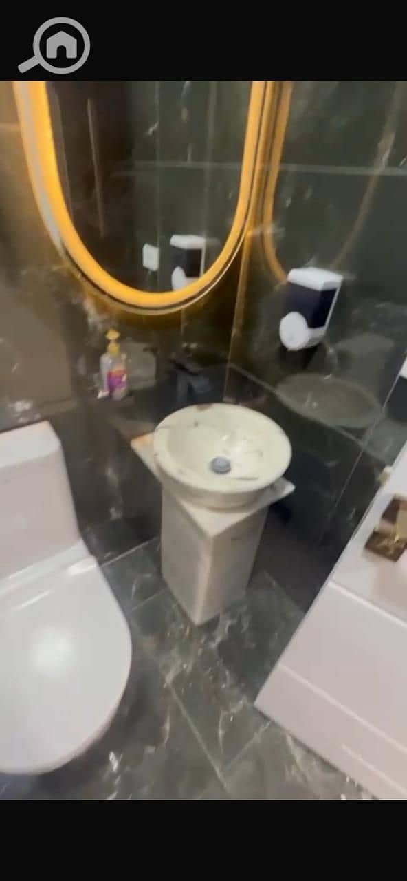 7 284736. jpg
