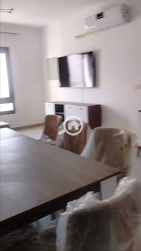 Basilia Talaat Mostafa Administrative Capital, a 100 square meter apartment for rent, furnished, in a very excellent location next to services. - Widok 2
