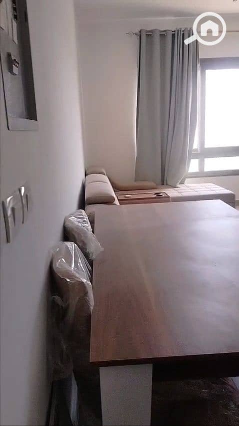 Basilia Talaat Mostafa Administrative Capital, a 100 square meter apartment for rent, furnished, in a very excellent location next to services. - Widok 3