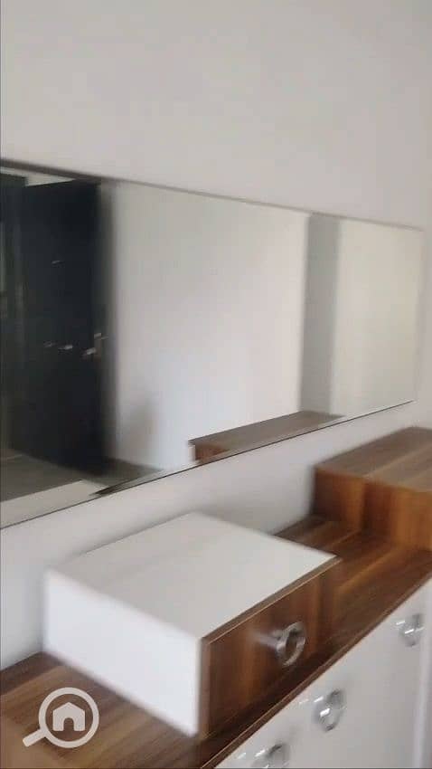 Basilia Talaat Mostafa Administrative Capital, a 100 square meter apartment for rent, furnished, in a very excellent location next to services. - Widok 5