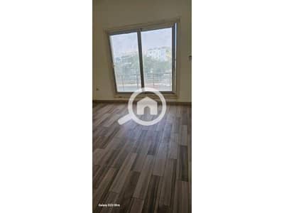 3 Bedroom Apartment for Sale in Shorouk City, Cairo - WhatsApp Image 2025-06-02 at 13.43. 19_9e549fa9. jpg 3 Bedroom Apartment for Sale in Shorouk City, Cairo - WhatsApp Image 2025-06-02 at 13.43. 19_9e549fa9. jpg