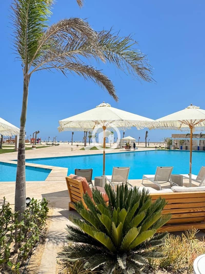 Last Beach Chalet delivery soon Full sea view fully finished ultra-super-lux in Ras El Hekma North Coast at Sea Shore Hyde Park - Vista 4