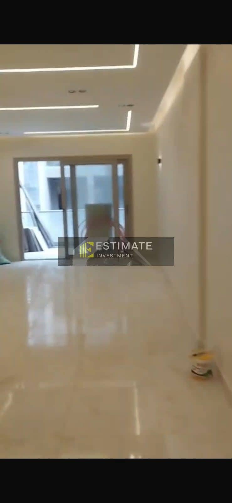 130m² Semi-Furnished Apartment first use for Rent in Galleria – pohled 3