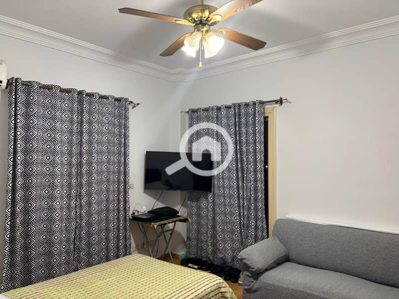 8 1000843566. jpg