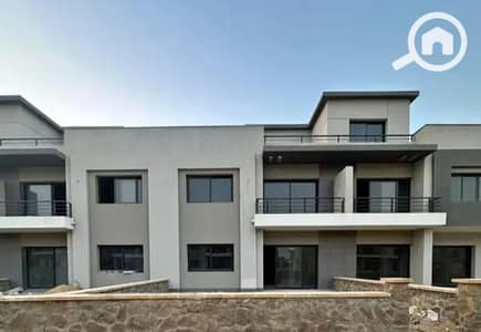 3 Bedroom Townhouse for Sale in Sheikh Zayed, Giza - WhatsApp Image 2026-01-29 at 2.08. 36 PM (1). jpeg 3 Bedroom Townhouse for Sale in Sheikh Zayed, Giza - WhatsApp Image 2026-01-29 at 2.08. 36 PM (1). jpeg
