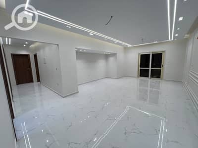 3 Bedroom Flat for Sale in Sheikh Zayed, Giza - WhatsApp Image 2026-07-18 at 4.05. 03 PM (1). jpeg 3 Bedroom Flat for Sale in Sheikh Zayed, Giza - WhatsApp Image 2026-07-18 at 4.05. 03 PM (1). jpeg