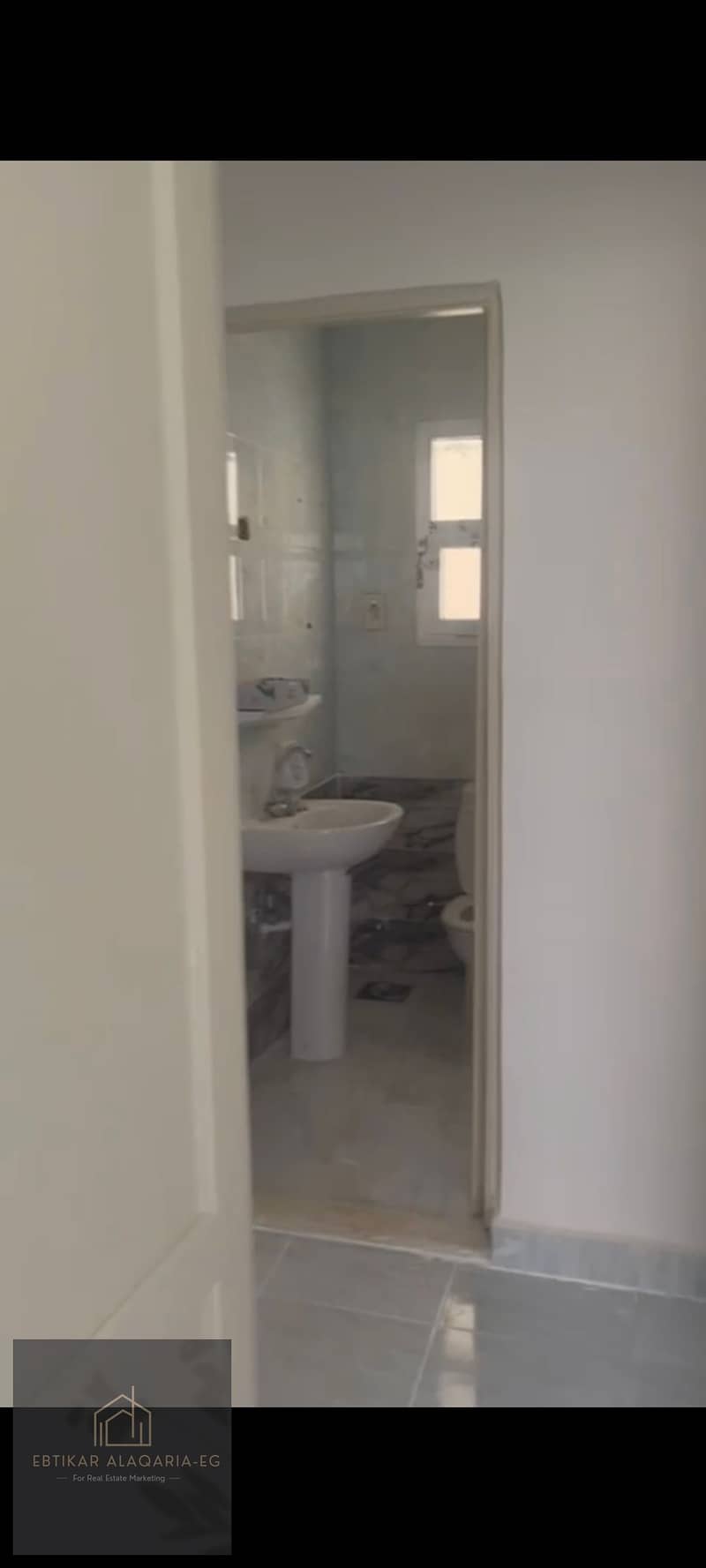 8 1001149143. jpg